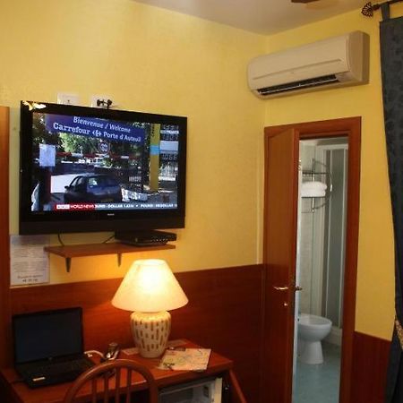 Viennese Due Hotel โรม ภายนอก รูปภาพ