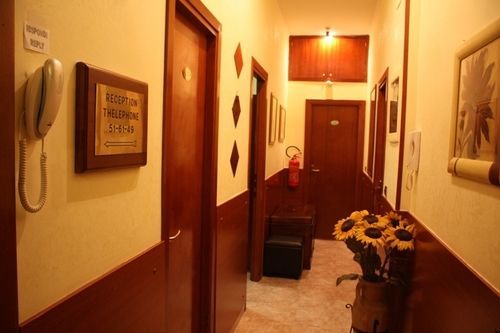 Viennese Due Hotel โรม ภายนอก รูปภาพ